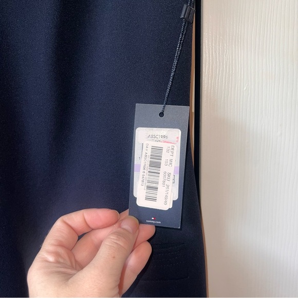 Tommy Hilfiger Navy Blue Professional Short Sleeve Shift Dress, size 6 sailor - Picture 7 of 7